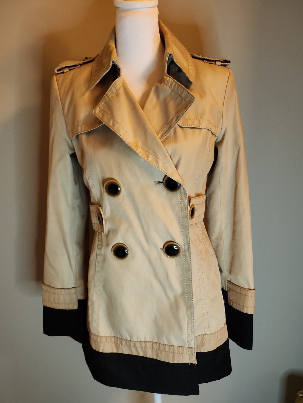 Kensie Classic Beige Short Trench Coat with Black Trim - Women's Jacket Size Sma
